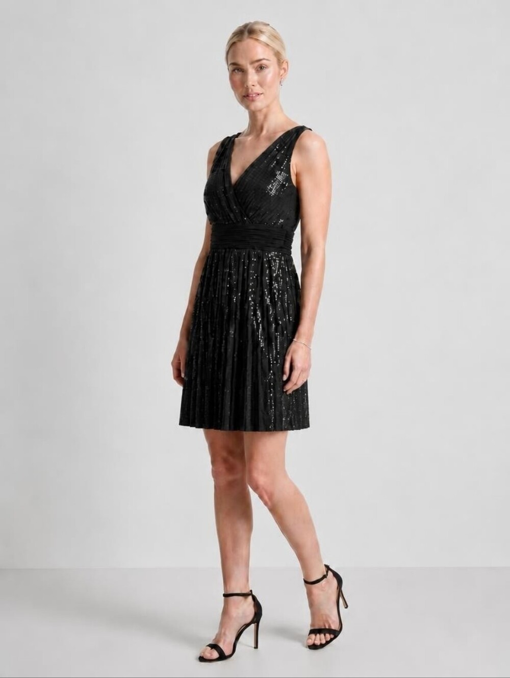 Ann Taylor Black Sequin Sleeveless Softly Pleated Dress Misses Size 8